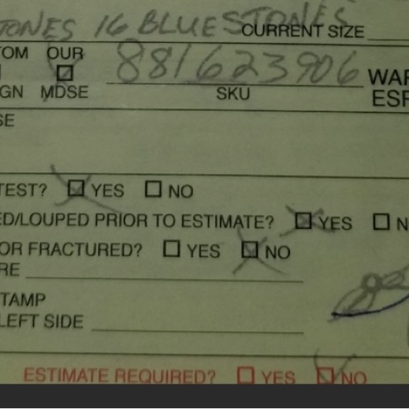 14k Blue and White Diamond Ring - Picture 5 of 7